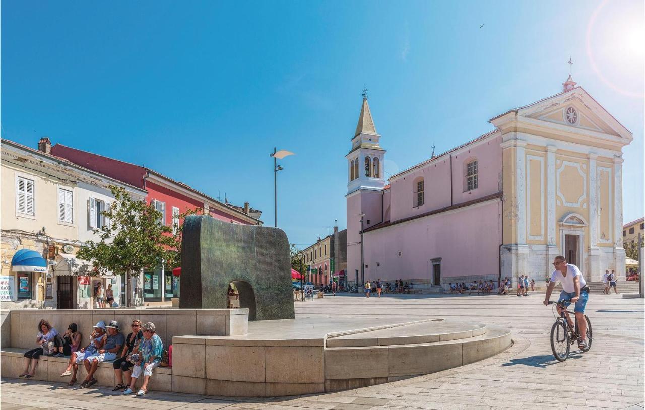 Pet Friendly Apartment In Porec With Wifi Экстерьер фото