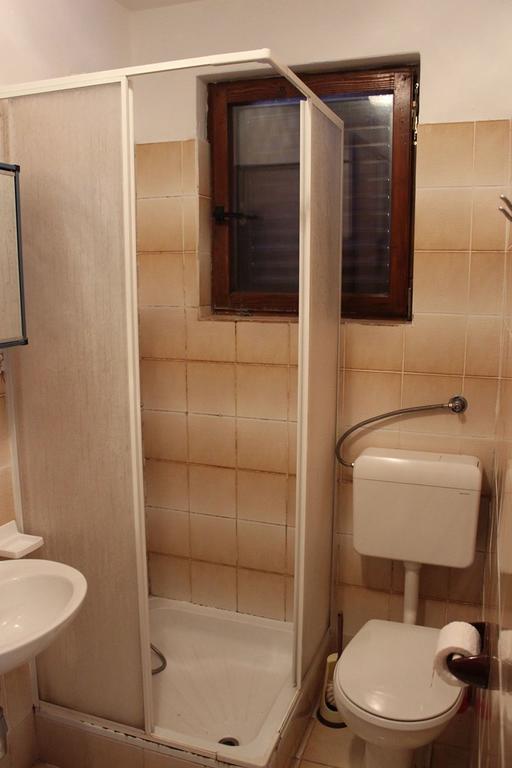 Pet Friendly Apartment In Porec With Wifi Номер фото